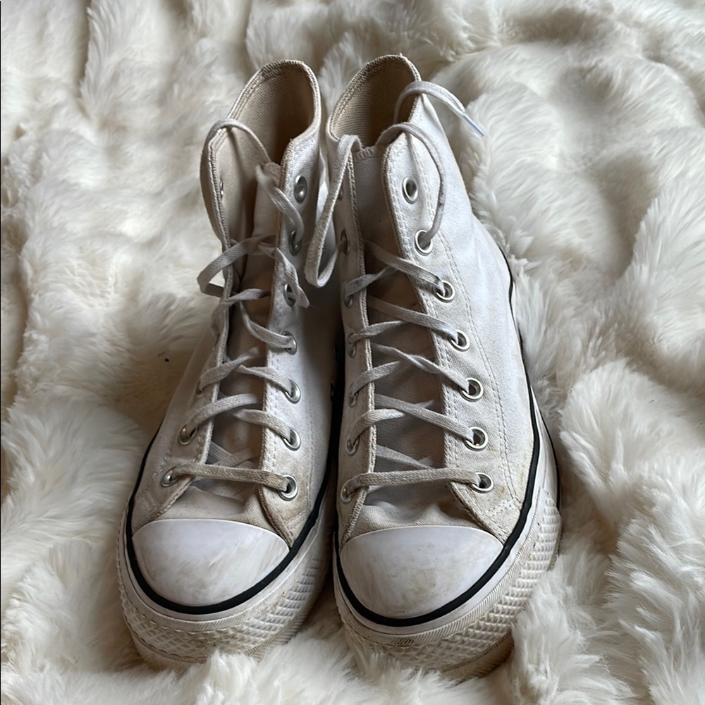 Chuck Taylor All Star White Platform Canvas